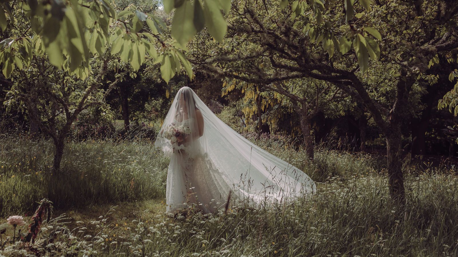 Birkhill Castle Spring Wedding
